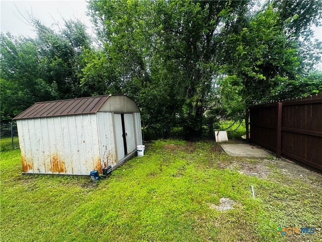Photo - 217 E Schulz St