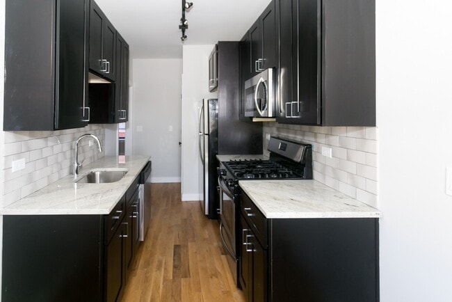 Photo - 2207 W Eastwood Ave Unit M08H