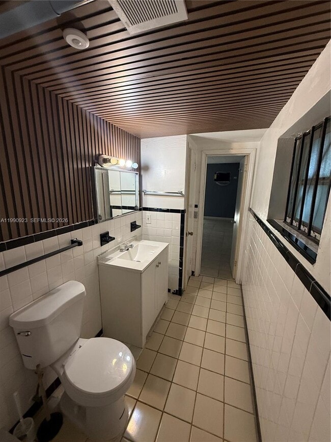 Photo - 1230 NW 180th Terrace Unidad 1