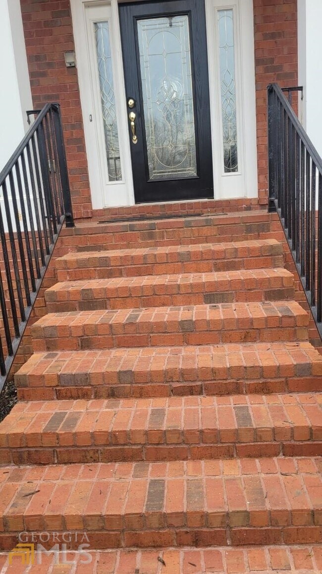 Photo - 153 Augusta Dr