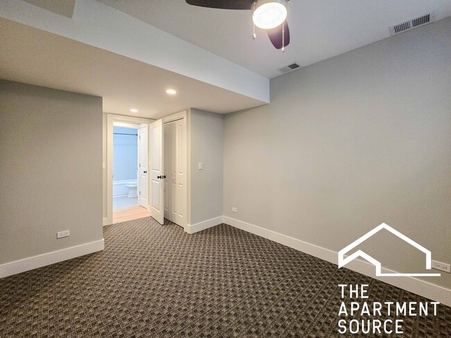 Photo - 4839 N Wolcott Ave