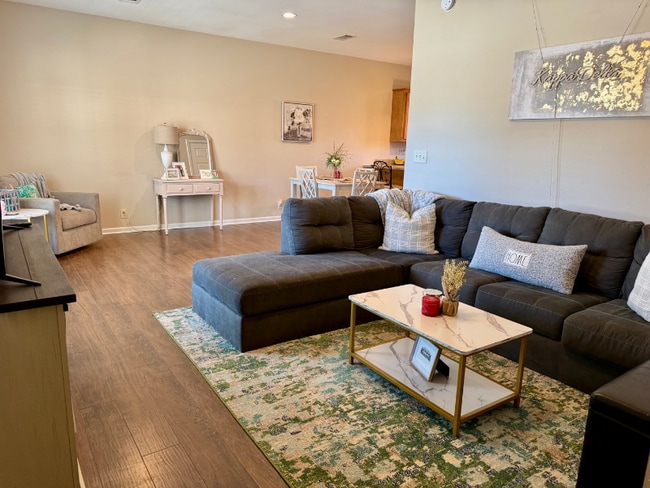 Photo - 1402 Park St Unidad 72