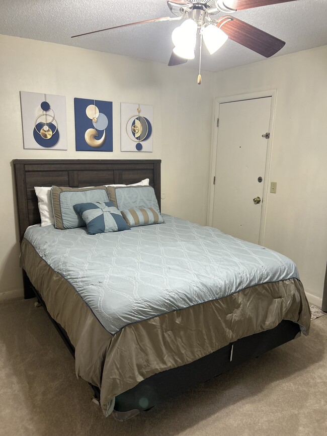 Photo - 104 Anthony Cir