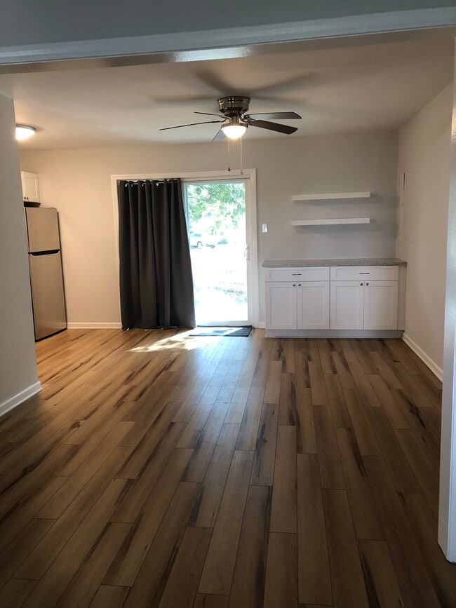 comedor - 16 Crestmont Dr Unidad A