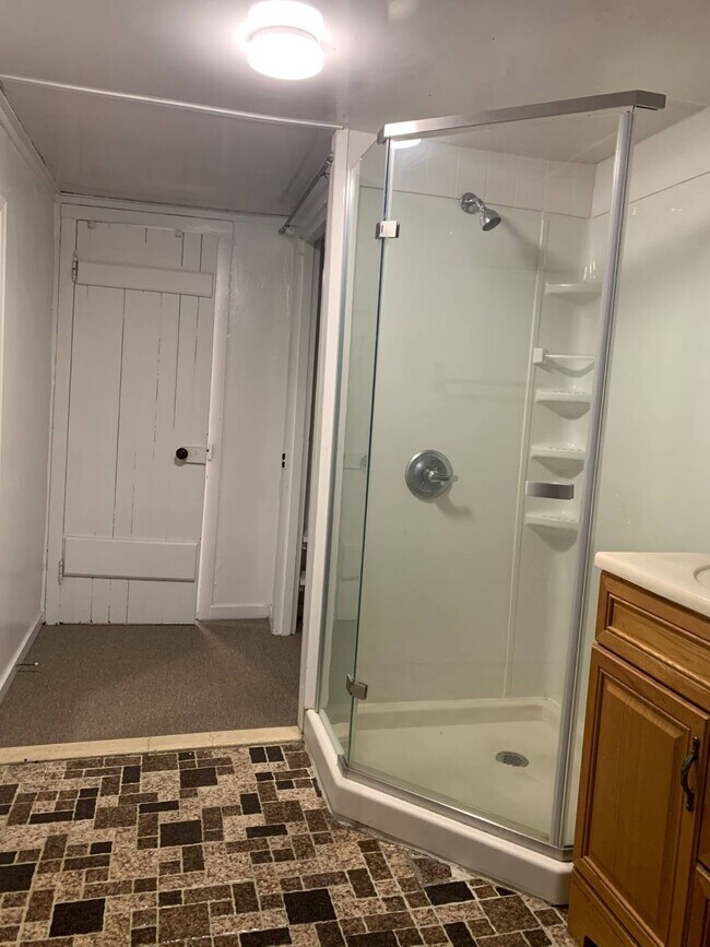 Photo - 119 E Main St