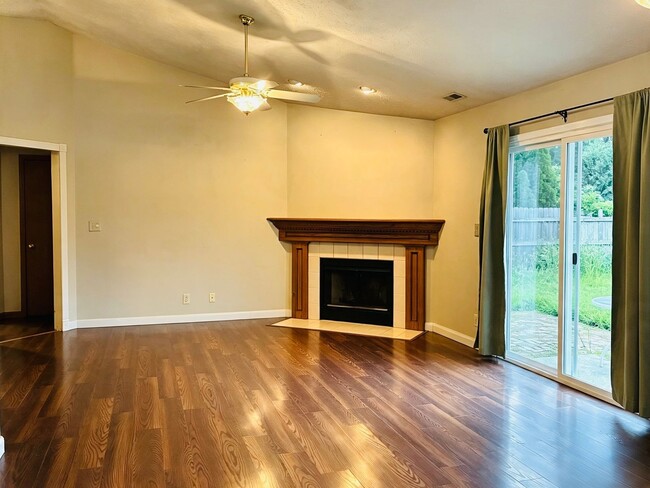 Photo - 4327 Hadley Ct