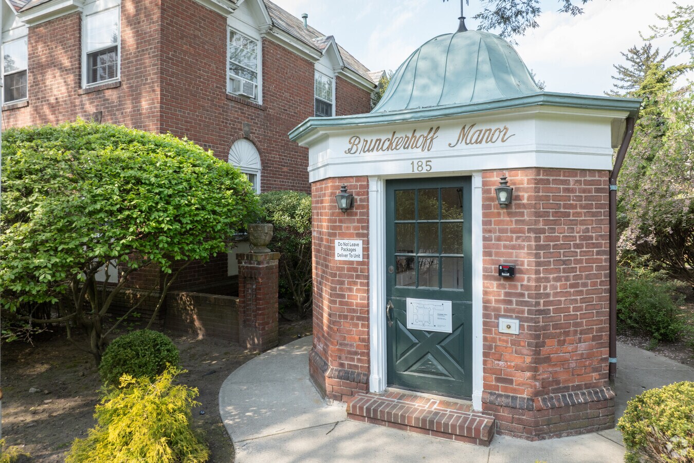 Entrada - 185 E Palisade Ave Apartamentos