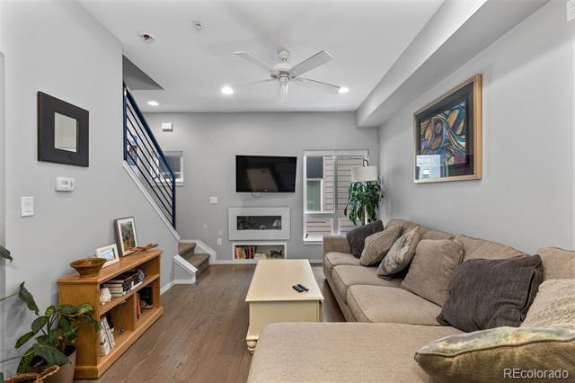 Photo - 2725 W 25th Ave