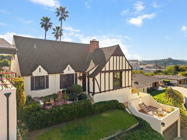 Building Photo - 755 Luton Dr