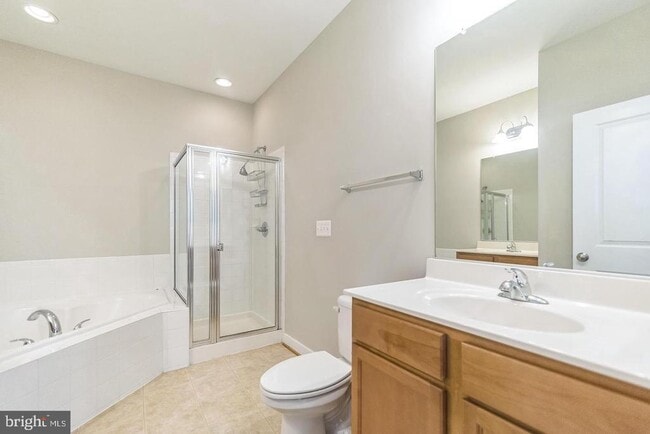 Photo - 107 Magnes Pl