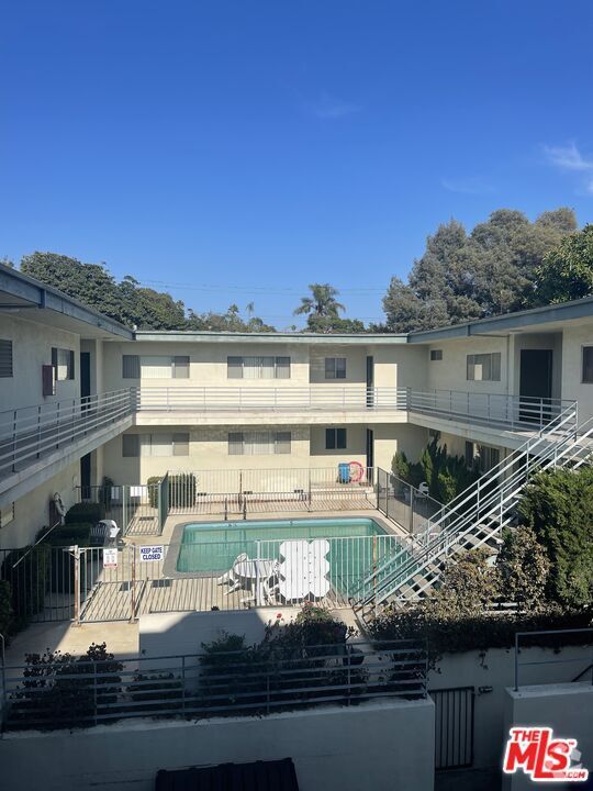 Building Photo - 3686 S Centinela Ave Unit 10 Rental