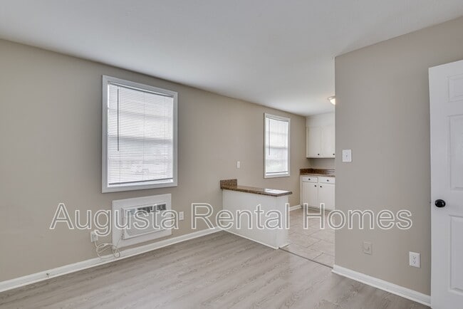 Photo - 323A Verdery Dr