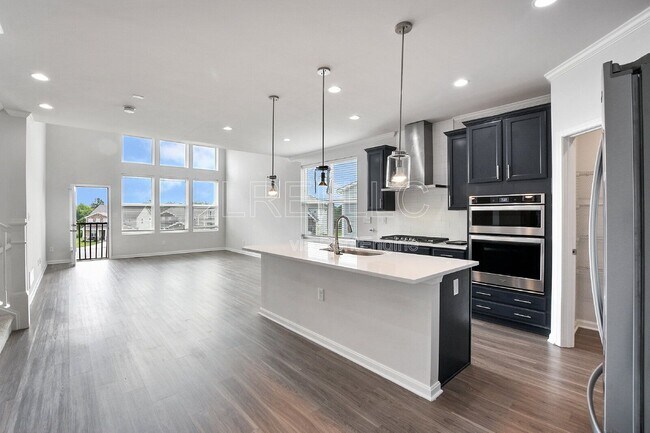 Photo - 9211 Tamarack Grove Ln