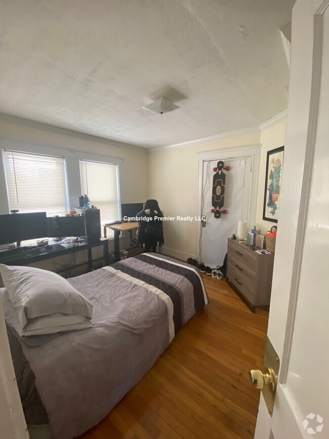 Building Photo - 33 Winslow Ave Unit 2 Rental