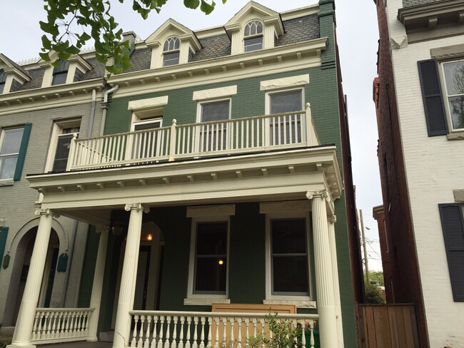 Photo - 2213 Floyd Ave. Unidad A (Upstairs)