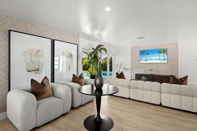 11315 NE 12th Ave Unit SI ID1540474P