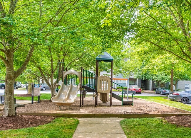 Photo - MAA 900 Waterford