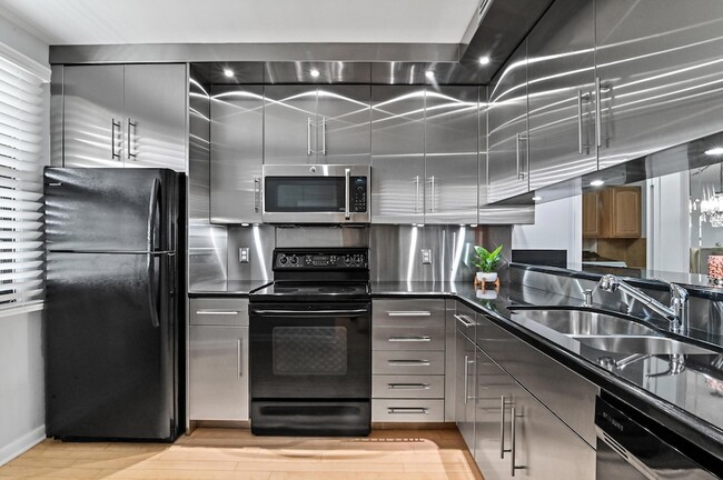 Photo - 3507 Village Blvd Unidad 4060