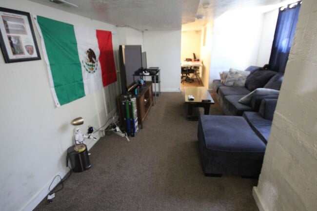 Photo - Chang Duplex Unidad Downstairs