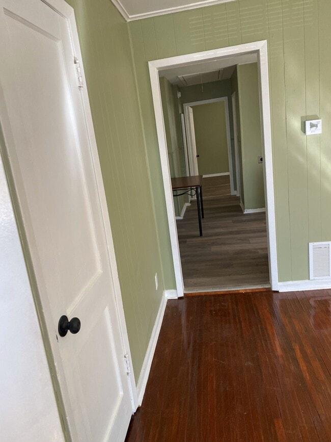 Photo - 3908 Elliston Rd