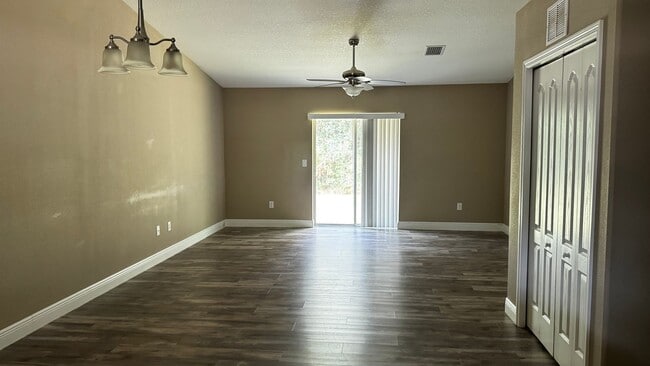 Photo - 9210 N Travis Dr Unit 9210 N Travis Drive