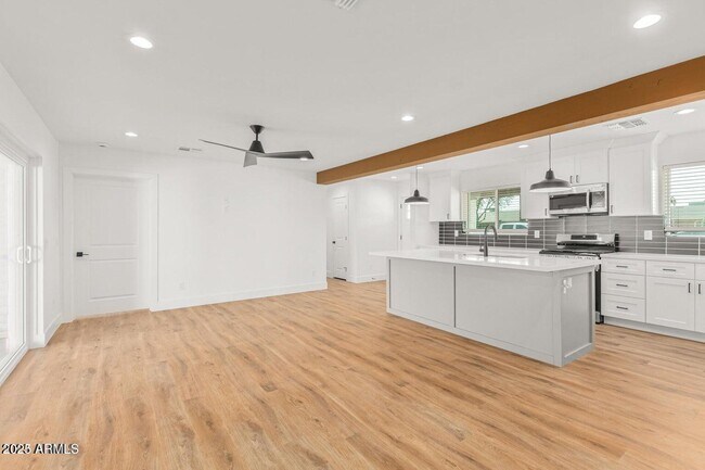 Photo - 3016 E Turney Ave