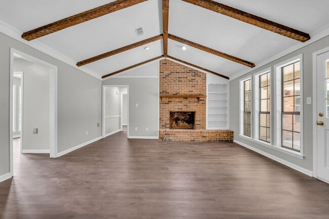 Photo - Renovated 4 Bedroom 2 Bath Home for Rent!!