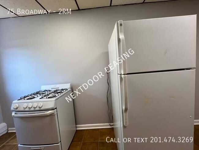 Photo - 75 Broadway-2RM Unit 2RM