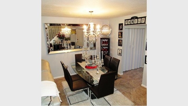 Photo - Townhouse Road Apartments