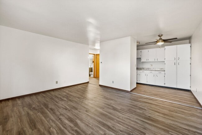 Photo - 1 Bed 1 Bath Unit 1156-05