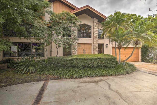 Building Photo - 10830 Oakdale Terrace Rental