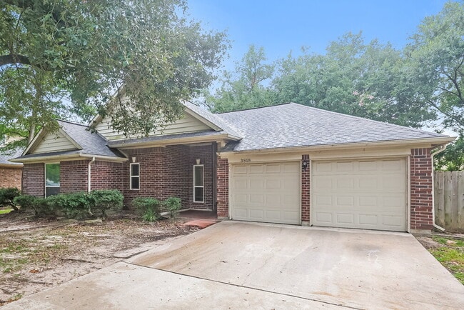 Photo - 3818 Beckett Ridge Dr
