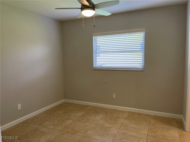 Photo - 608 SE 46th Ln Unidad 8