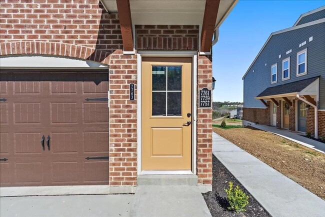 Photo - 7763 Devonshire Dr