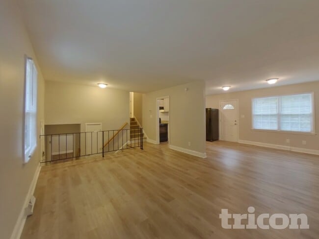 Photo - 6809 Cardigan Ave