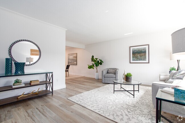 Building Photo - 1748 Vancouver Grn Rental