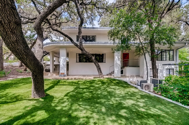 Photo - 806 Bouldin Ave Casa