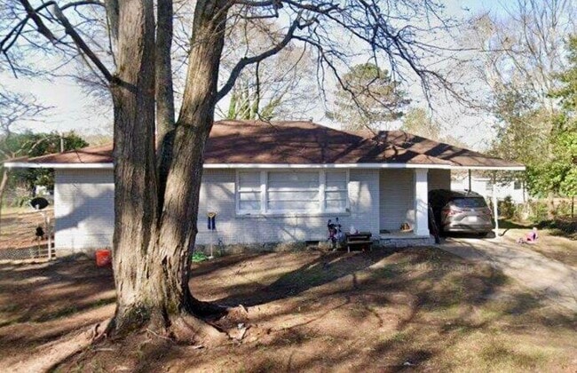 Building Photo - 109 Scarlett Dr