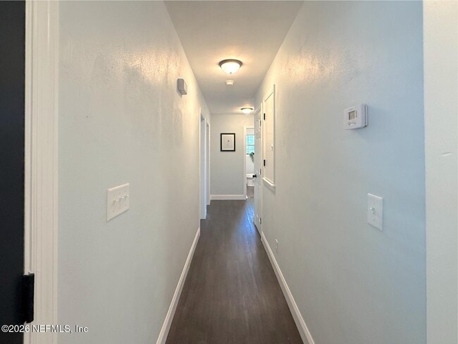 Photo - 10135 Lake View Rd W