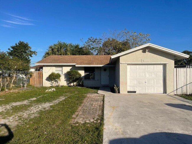 3 bedroom in Miramar FL 33023 - 3 bedroom in Miramar FL 33023 House