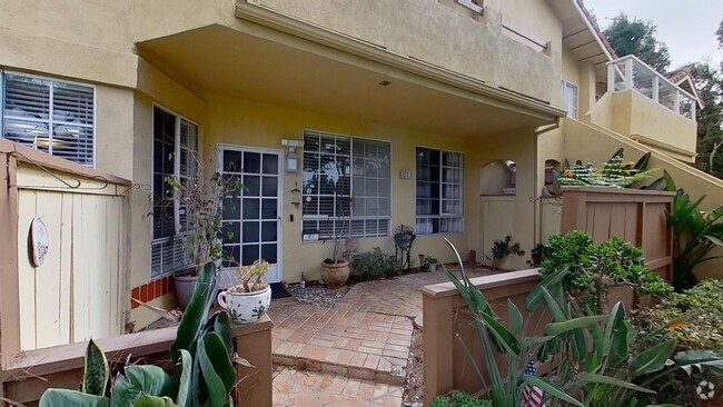 Building Photo - **Move-In Special!!** Dual-Master 2 Bed 2 ... Unit 334 Rental