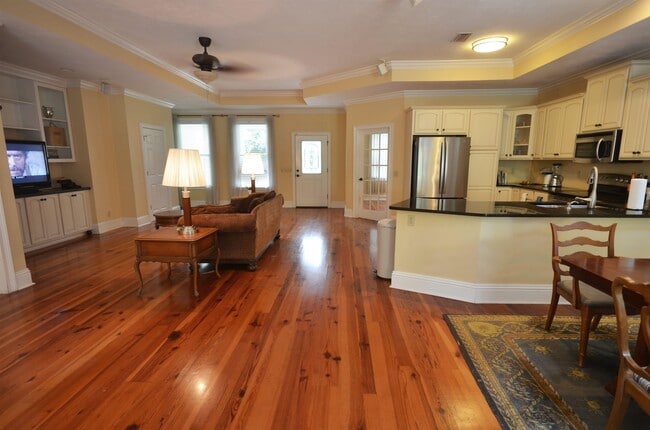 Photo - 2204 Altoona Dr