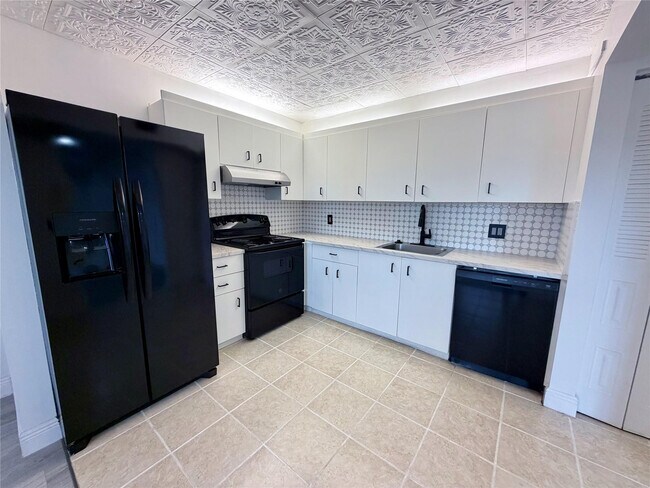 Photo - 801 SW 133rd Terrace Unit 410 K