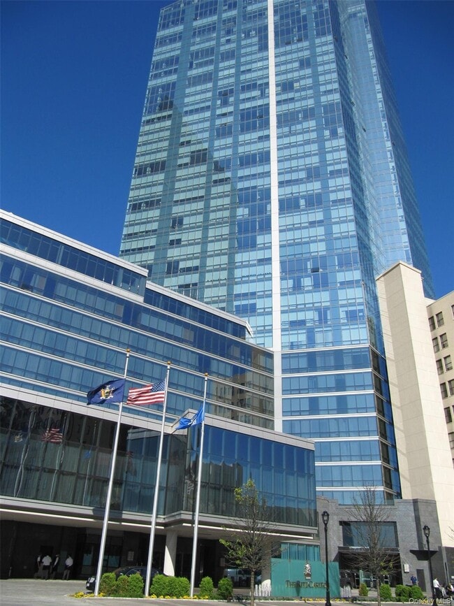 Building Photo - 1 Renaissance Square Unit 11G