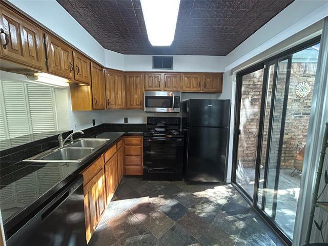 Photo - 6509 Hickock Dr Unit 2C