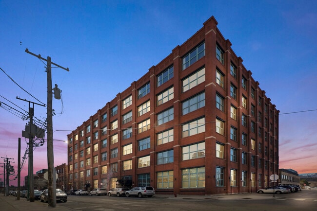Photo - 312 N May St Unit 3D