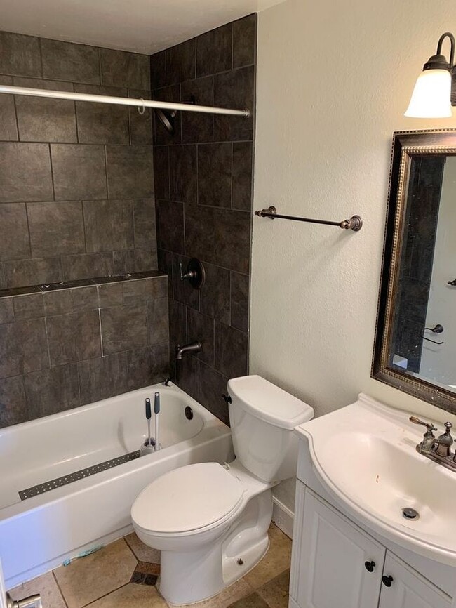 Photo - Great 2 Bedroom, 1 Bathroom Condo in Fort Collins, CO - On Spring Creek Trail Near Edora Park!