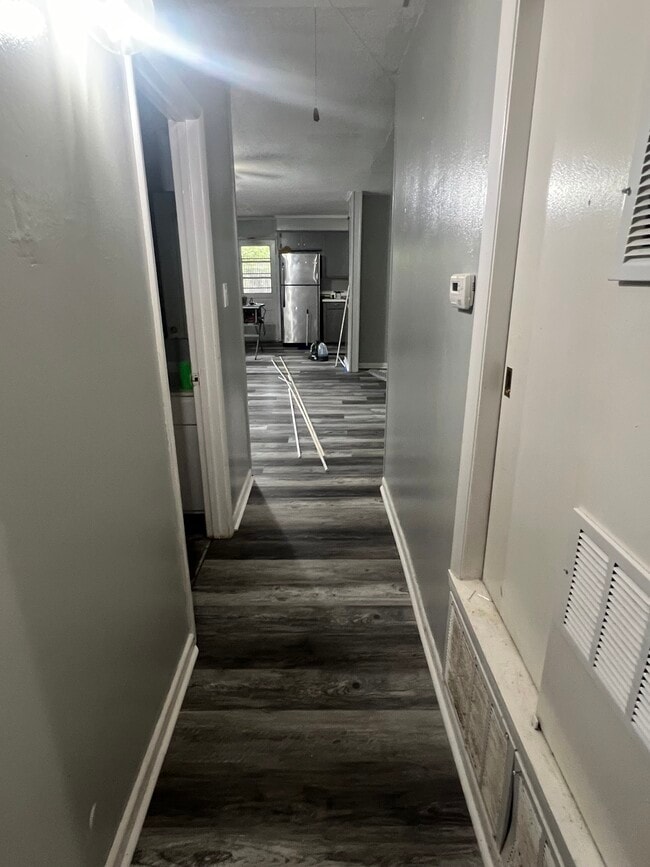 Photo - 2217 Lakeland St