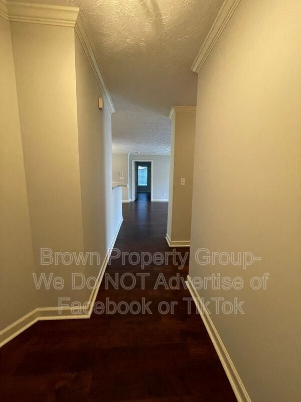 Photo - 1761 Renwick Dr
