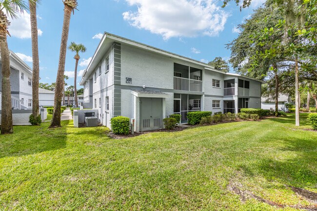 Photo - 588 Fairways Ln